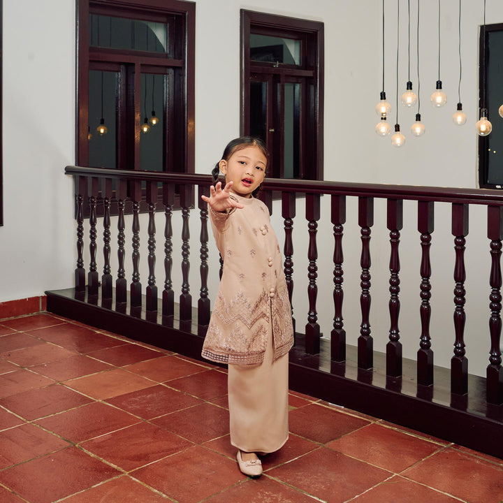 Kurung Ayunda Kids