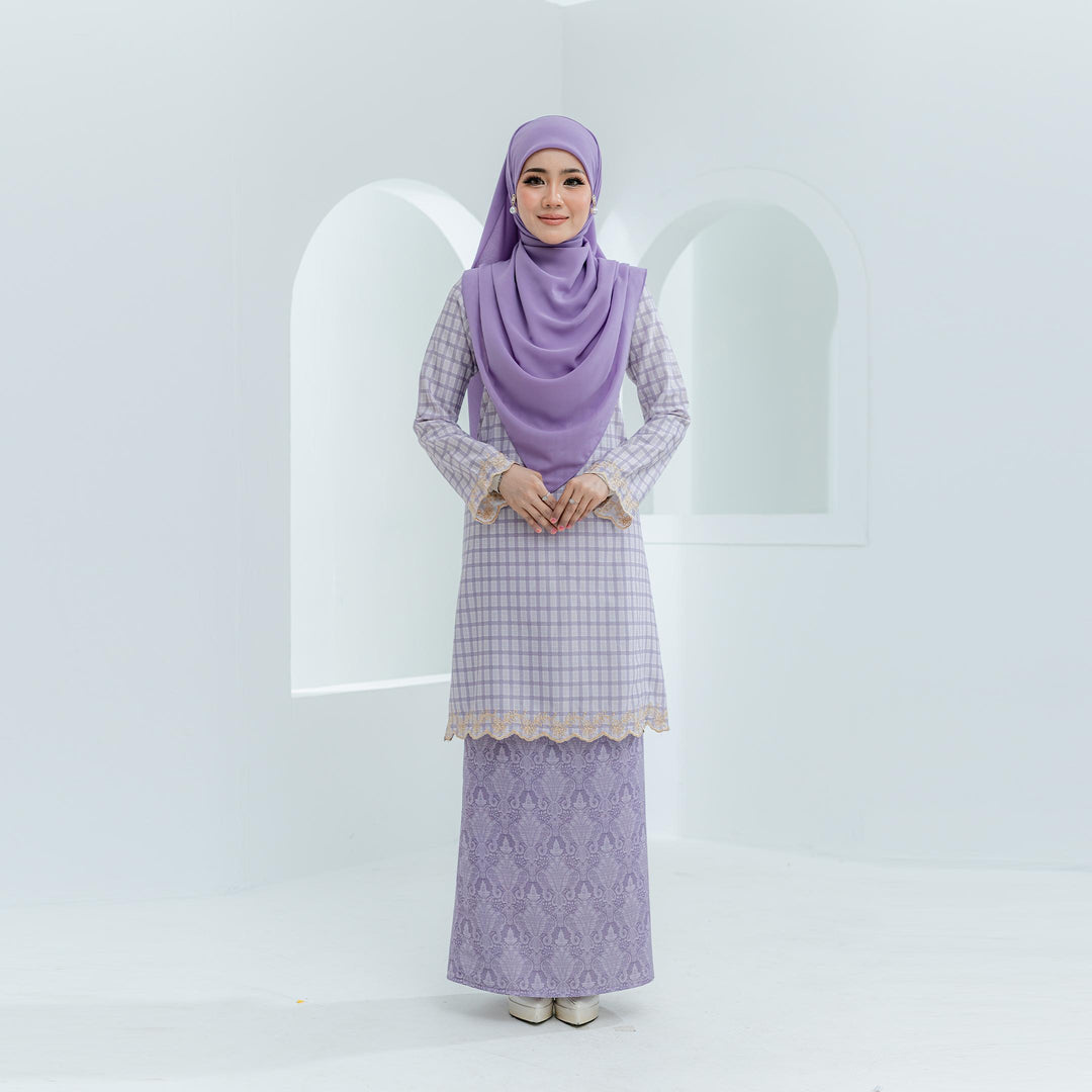 KURUNG JASLEENA