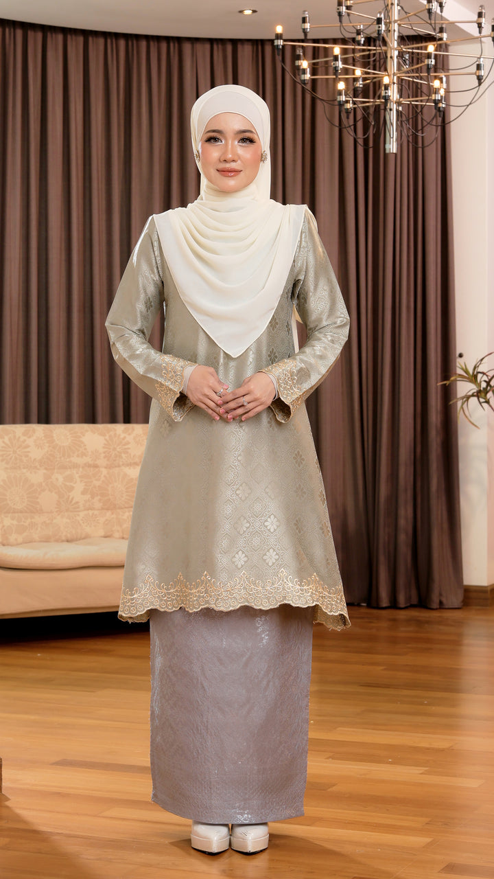 Kurung Izara