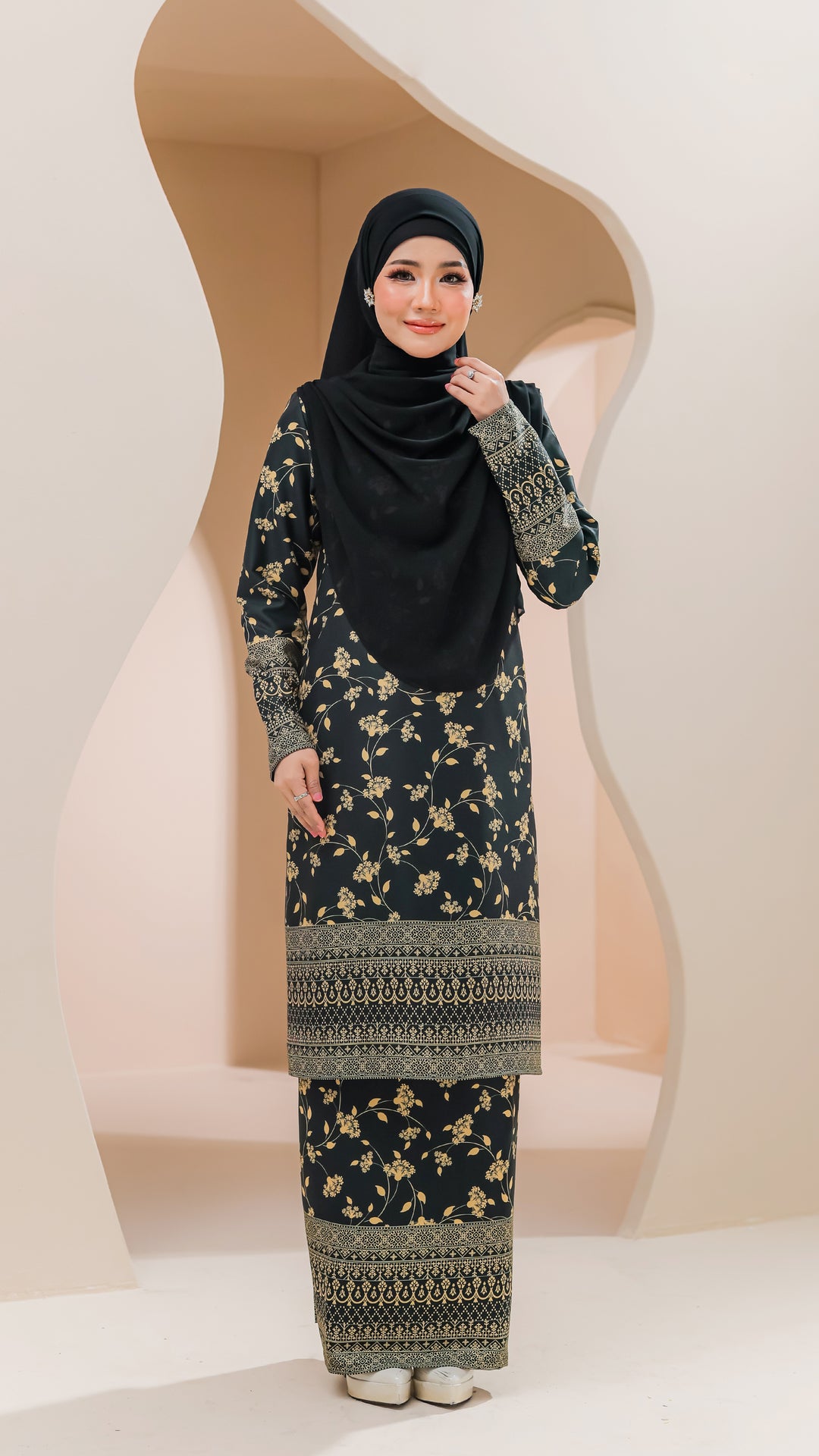 Kurung Salma