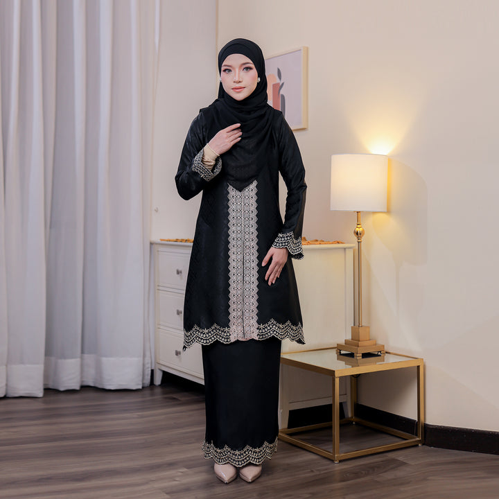 Kurung Zanida