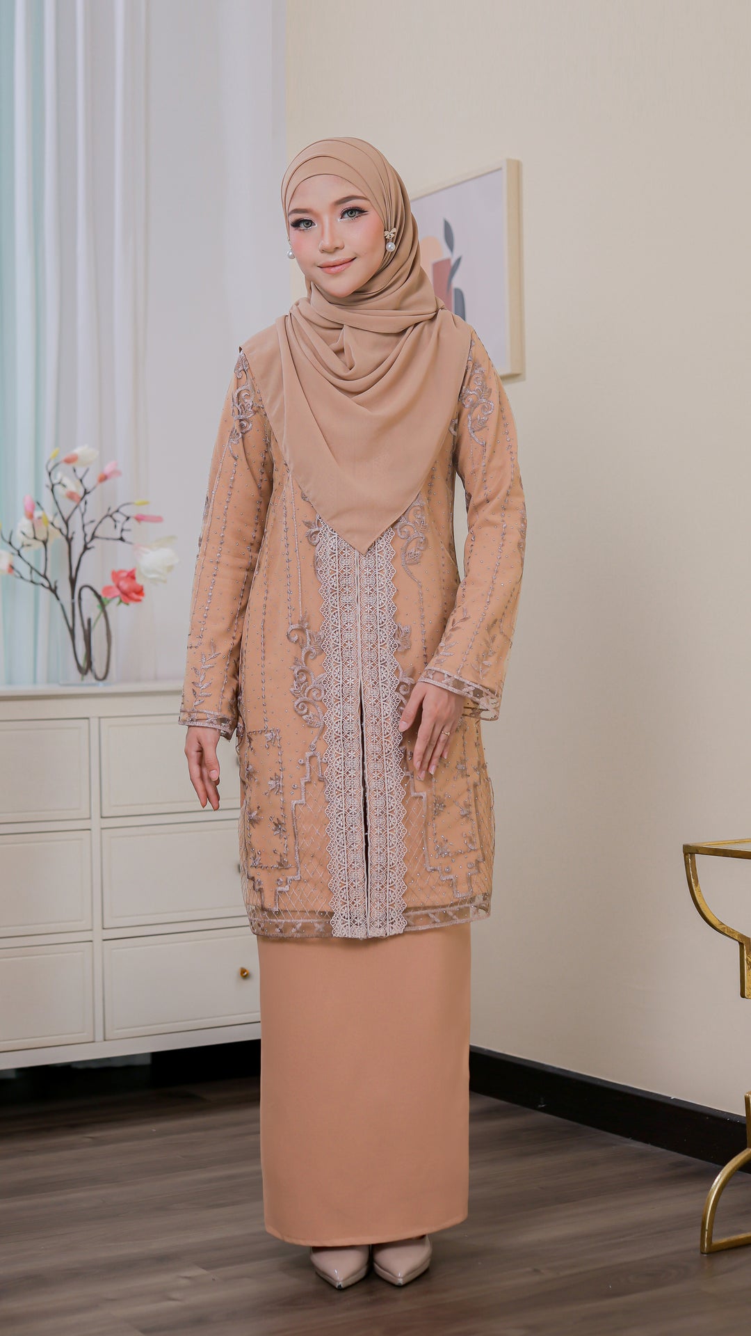 Kurung Qistina