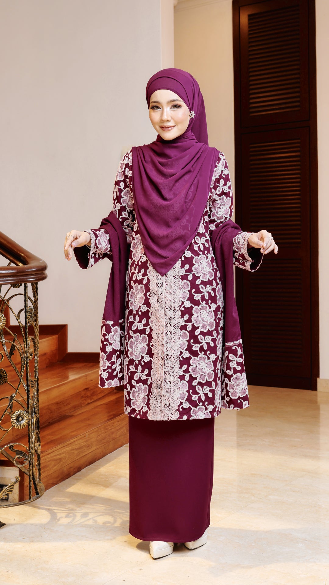 Kurung Tania