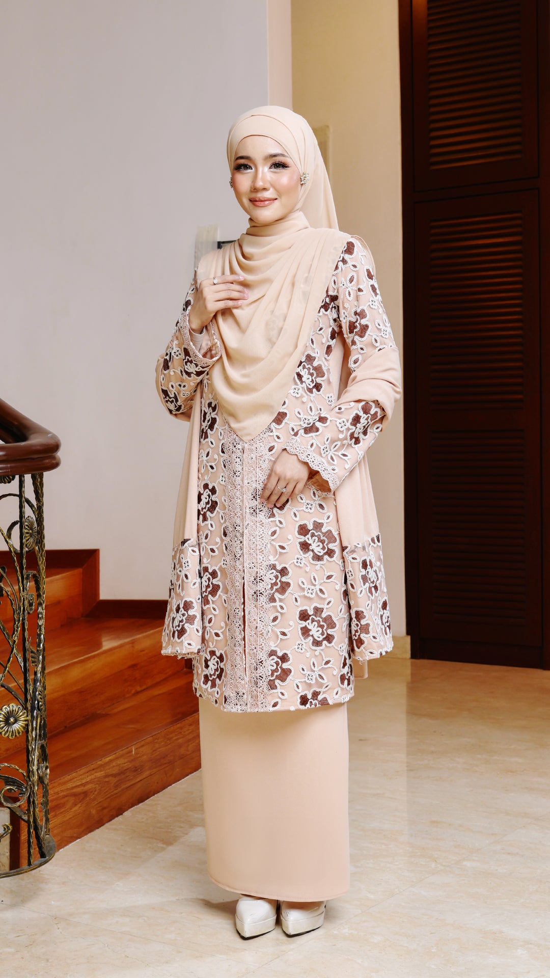 Kurung Tania