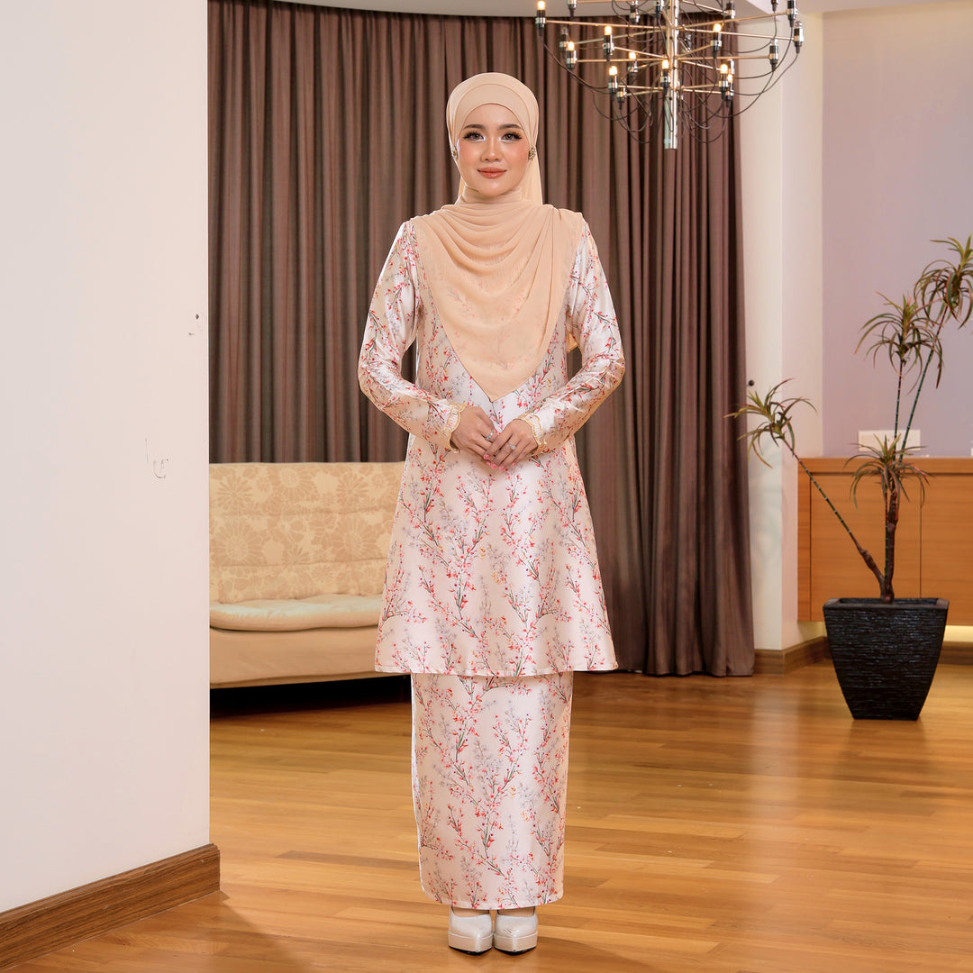 Kurung Uyaina