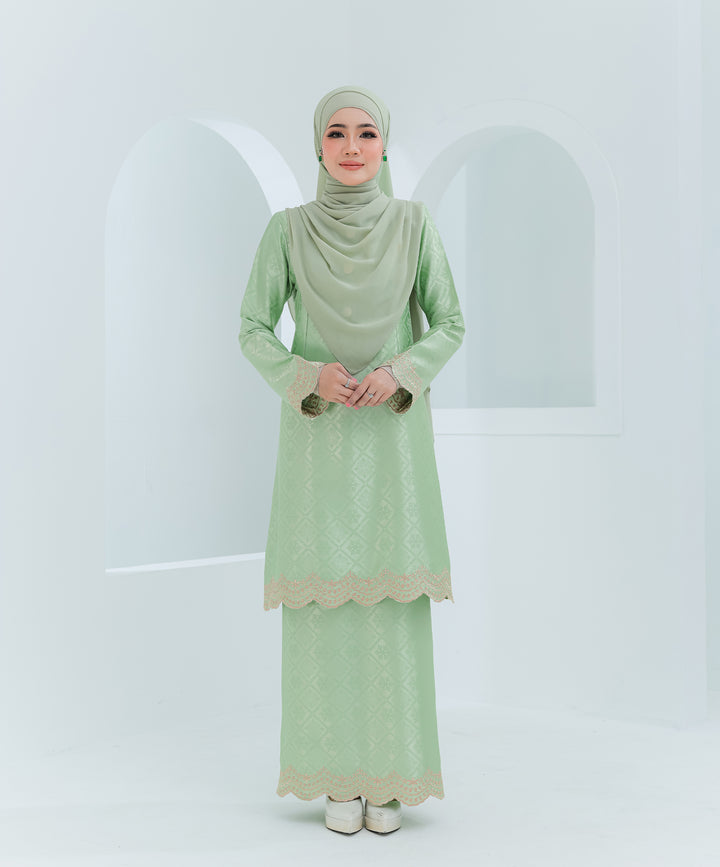 Kurung Juliea