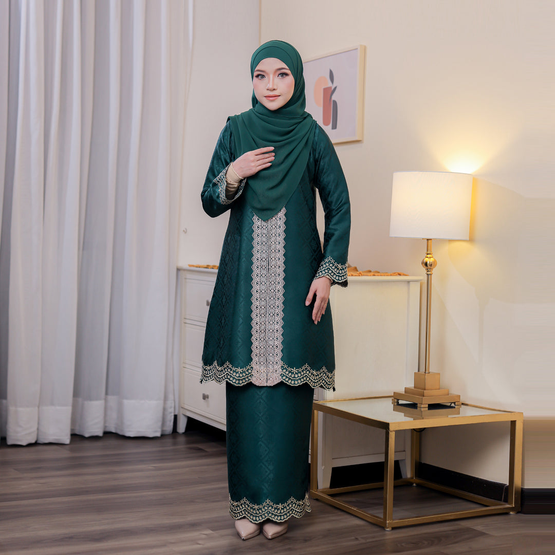 Kurung Zanida