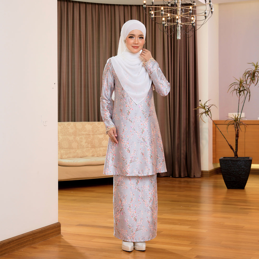 Kurung Uyaina