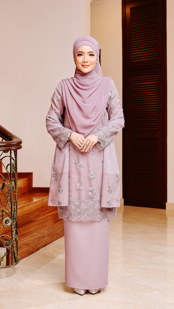 Kurung Davina