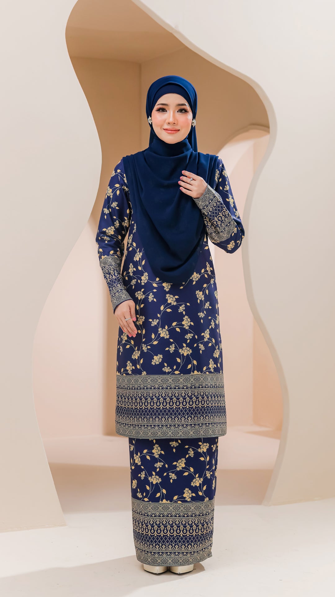 Kurung Salma