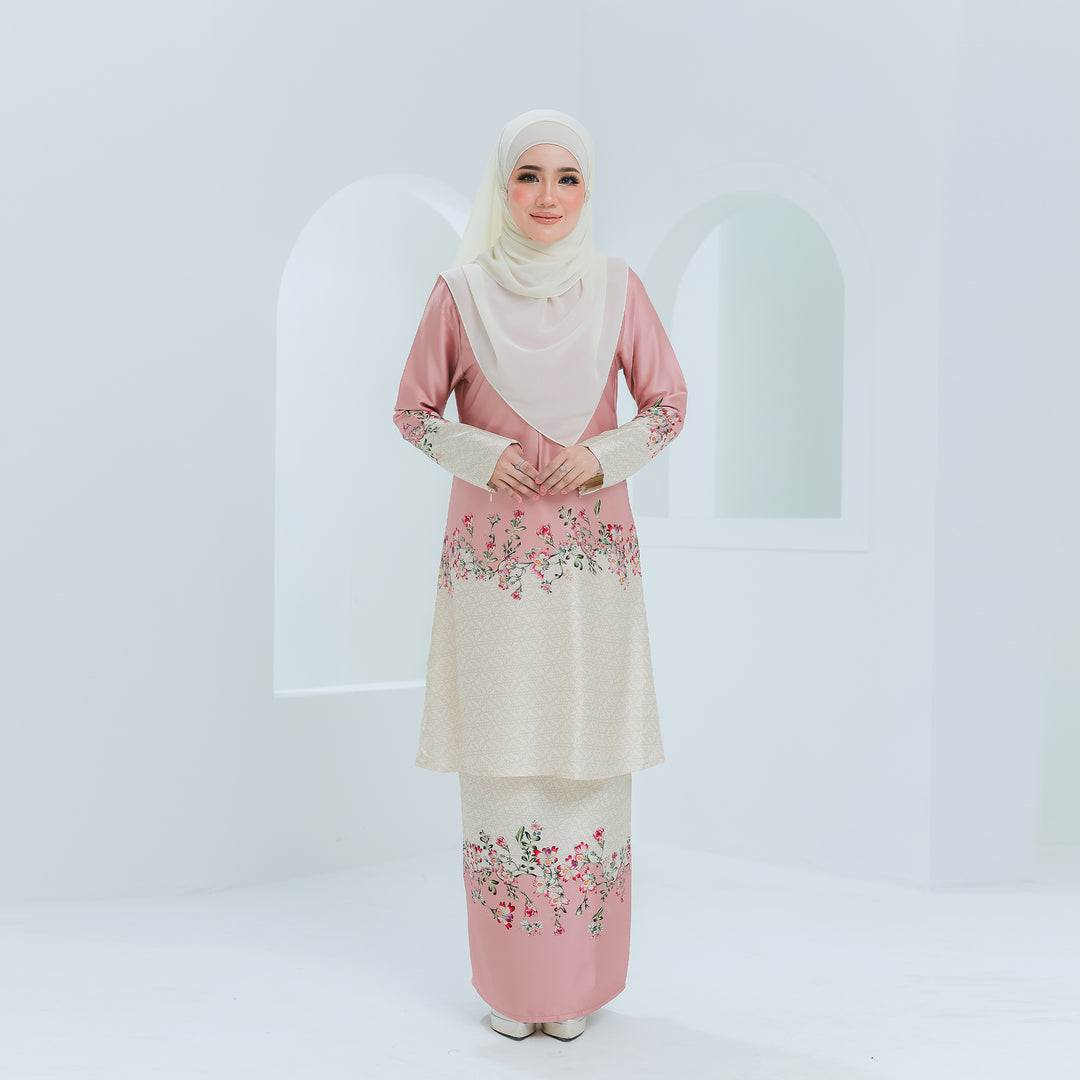 Kurung Kamalia Dewasa