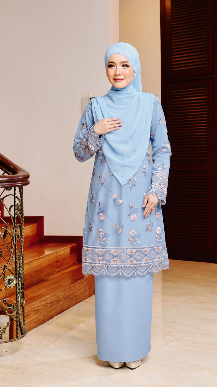 Kurung Davina