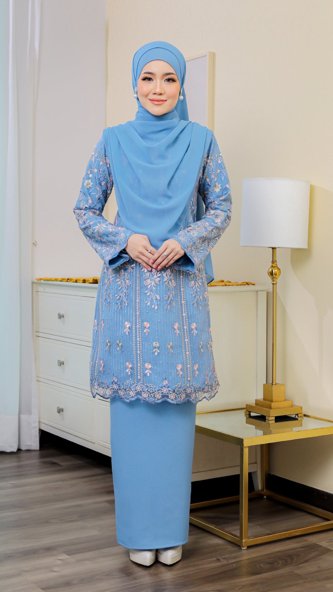 Kurung Nayla