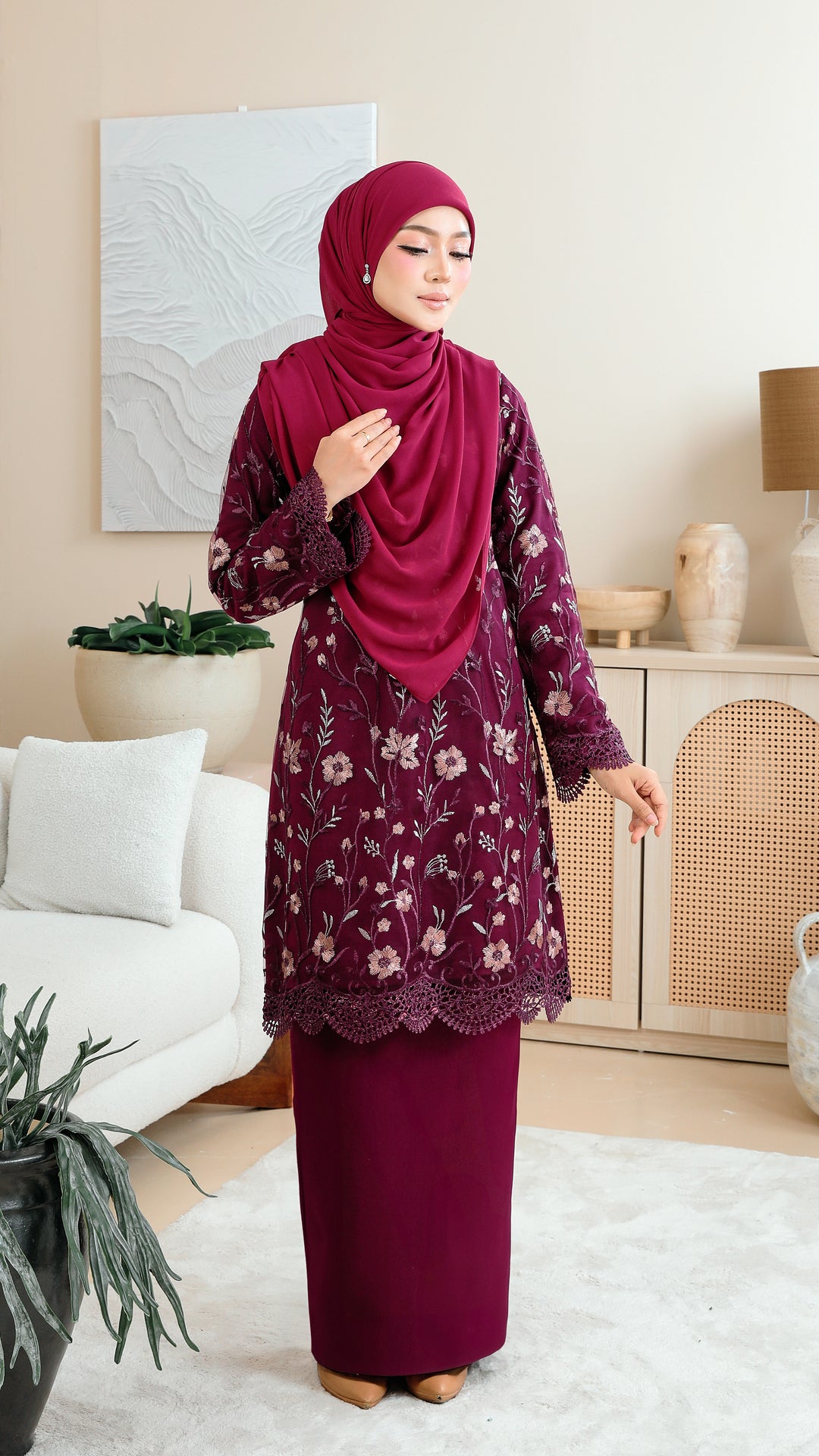 Kurung Qarisna