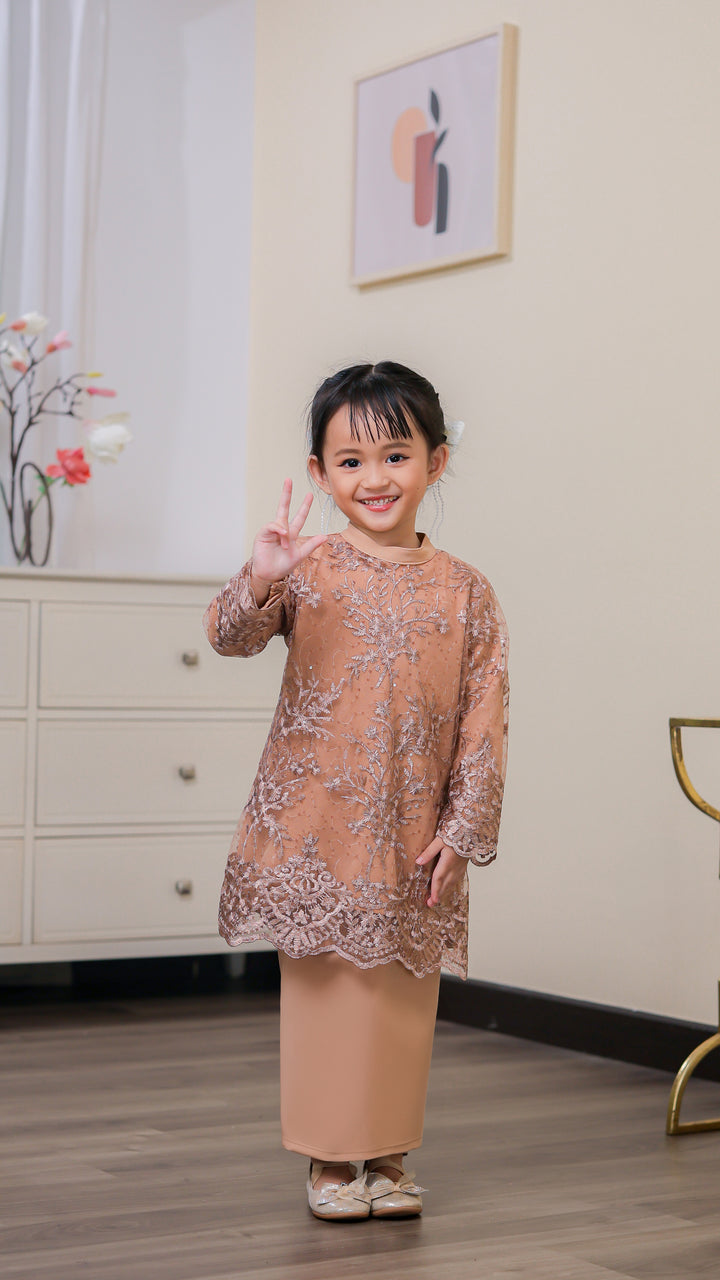 Kurung Veena Kids