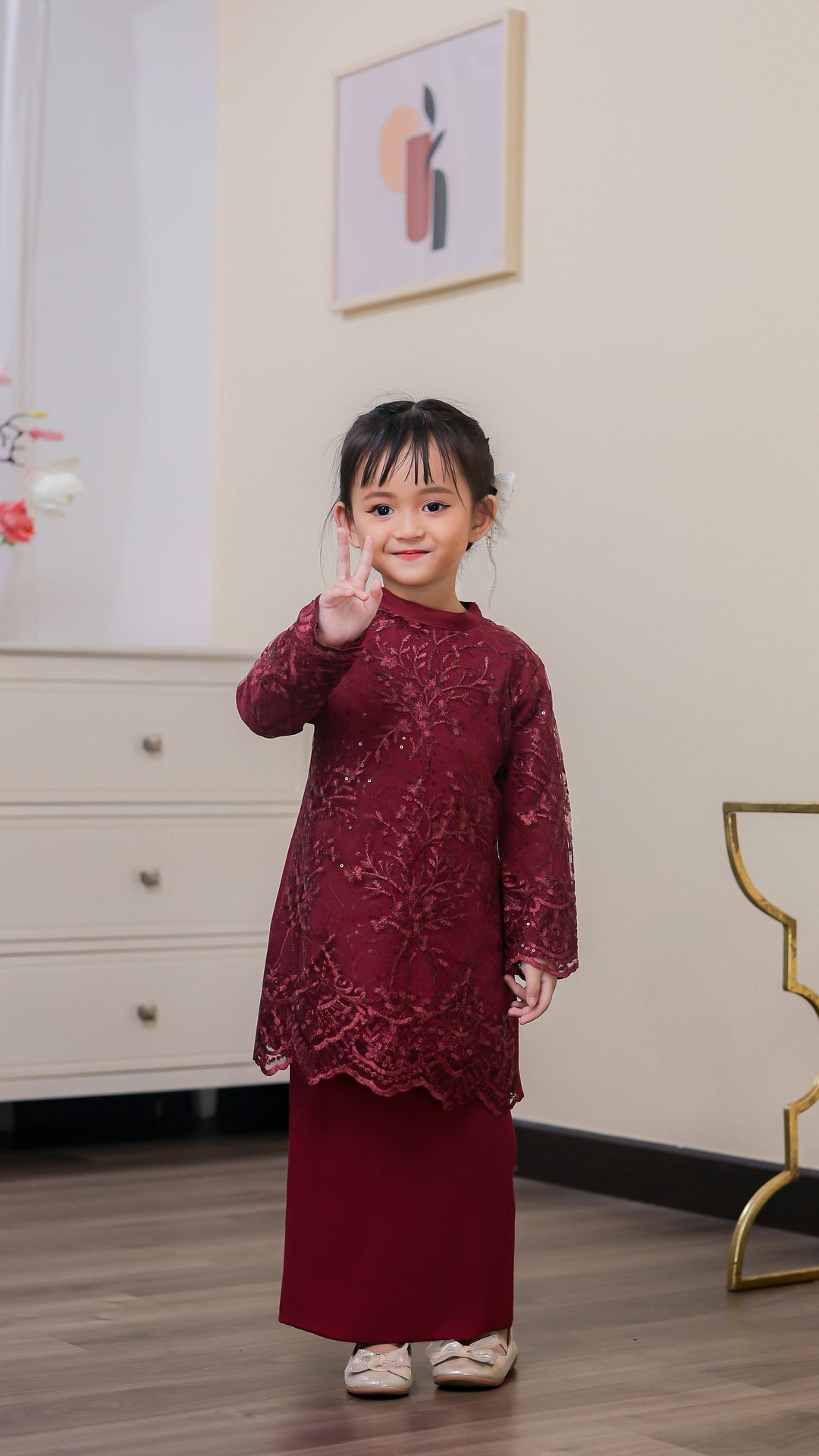 Kurung Veena Kids