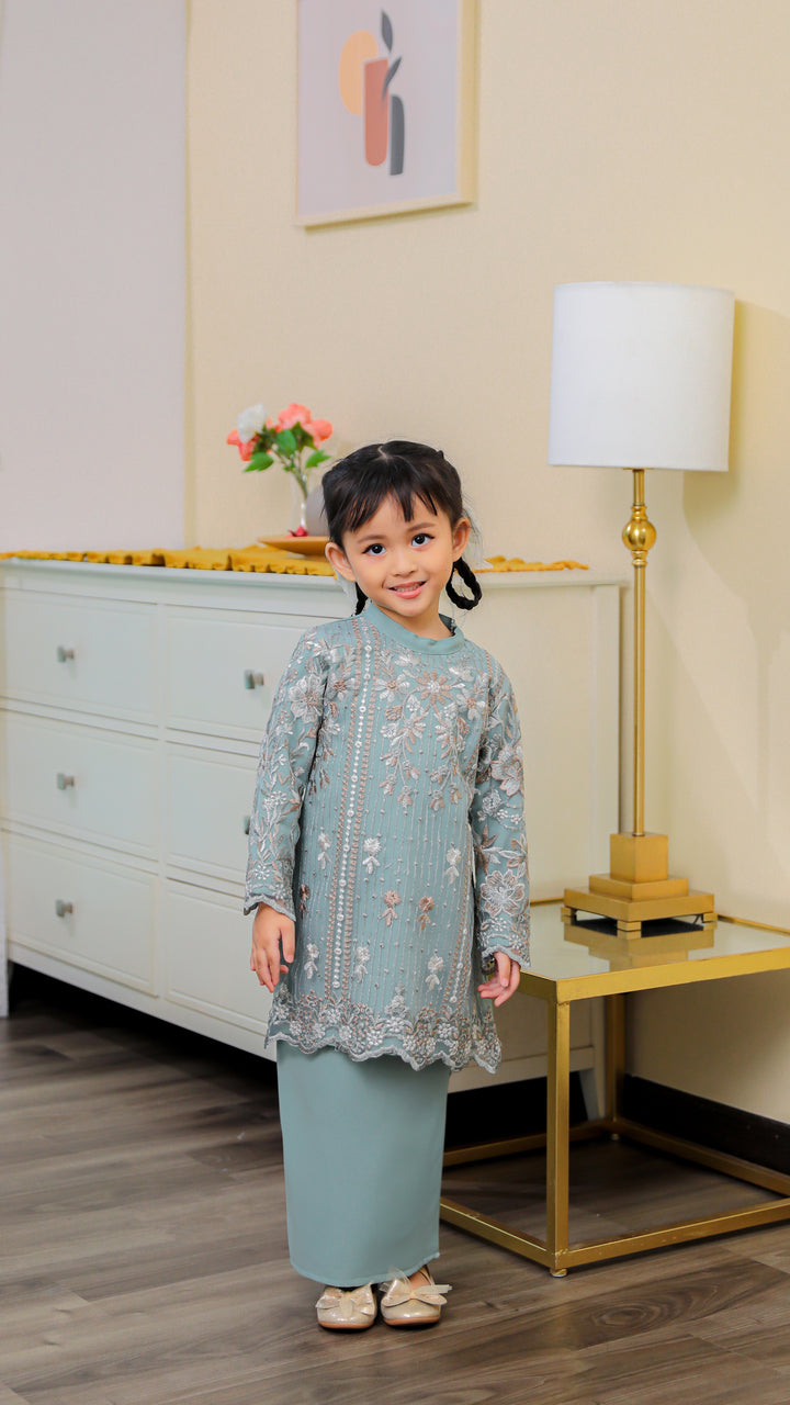 Kurung Nayla Kids