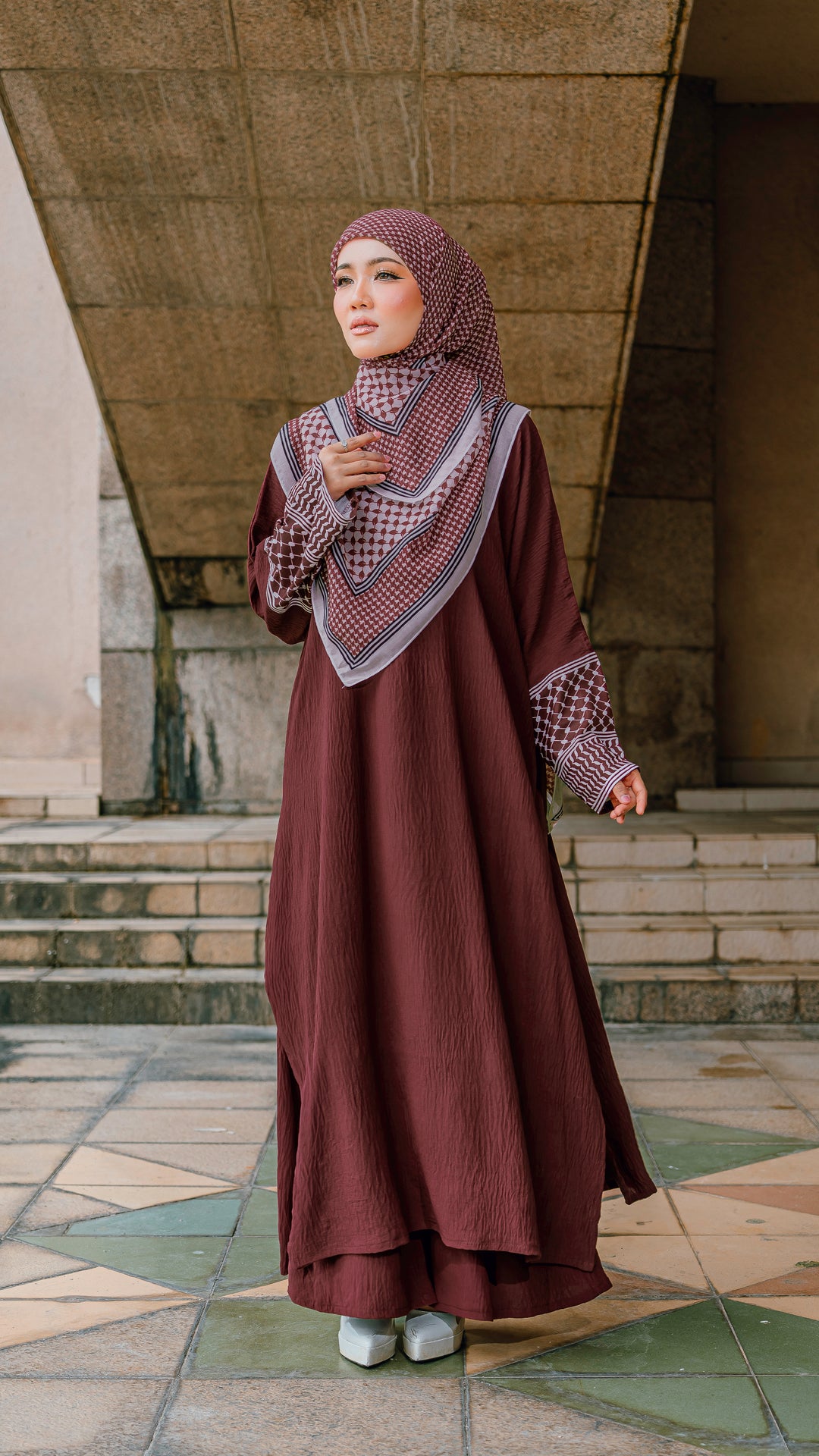 Kuffiya Suit