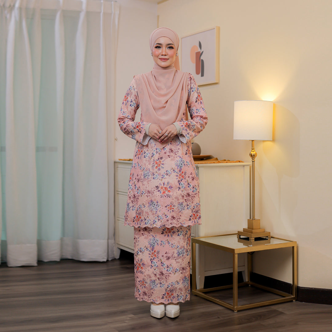 Kurung Helina