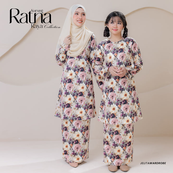 Kurung Ratna Dewasa