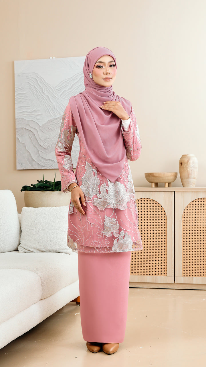 Kurung Tyara