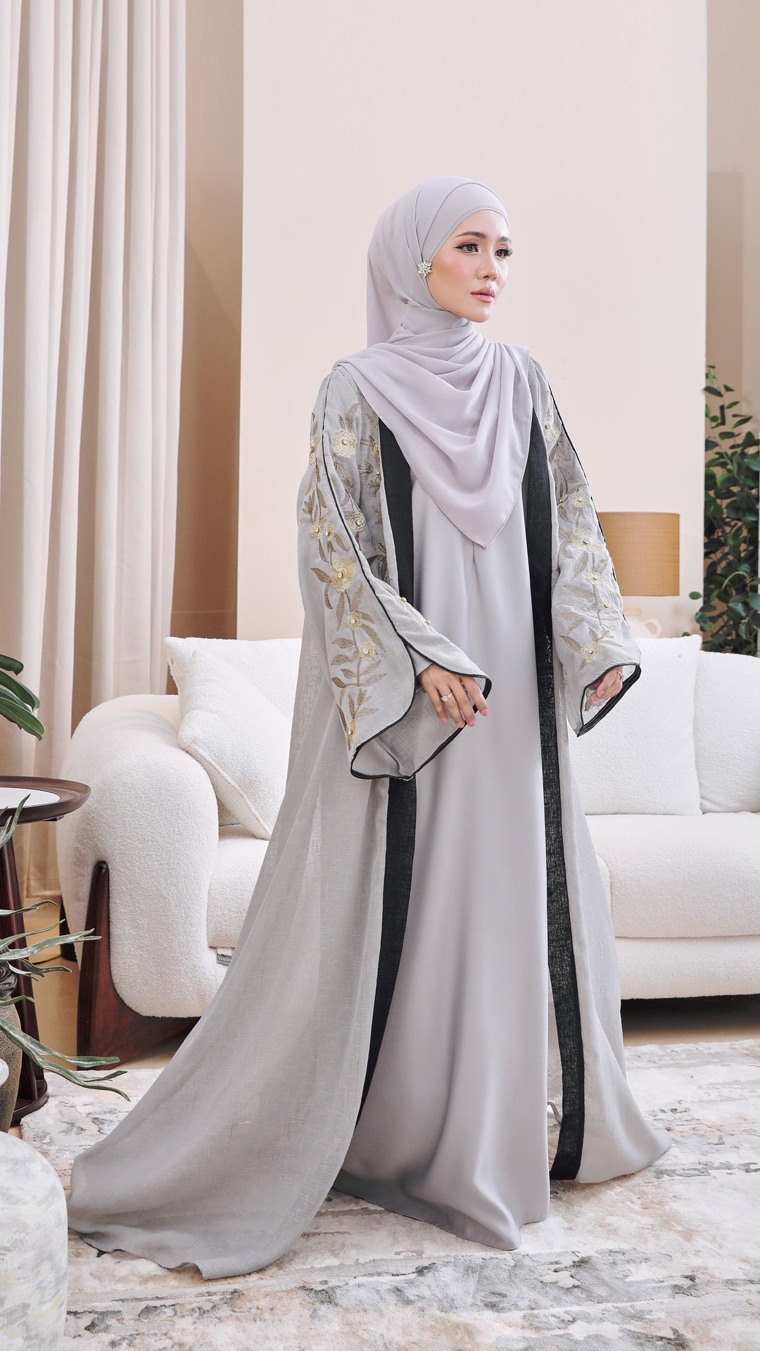 Abaya Qasih