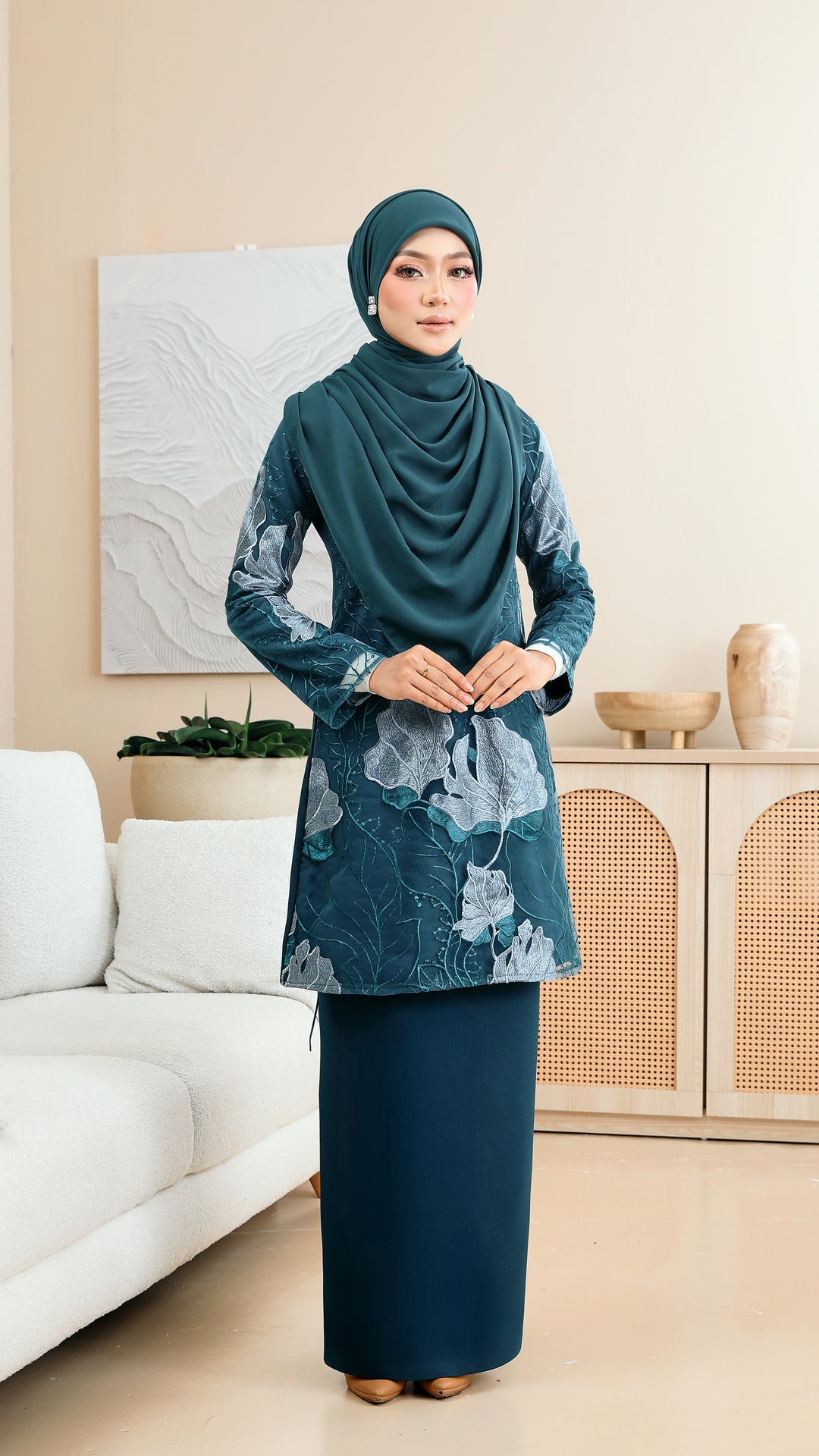 Kurung Tyara