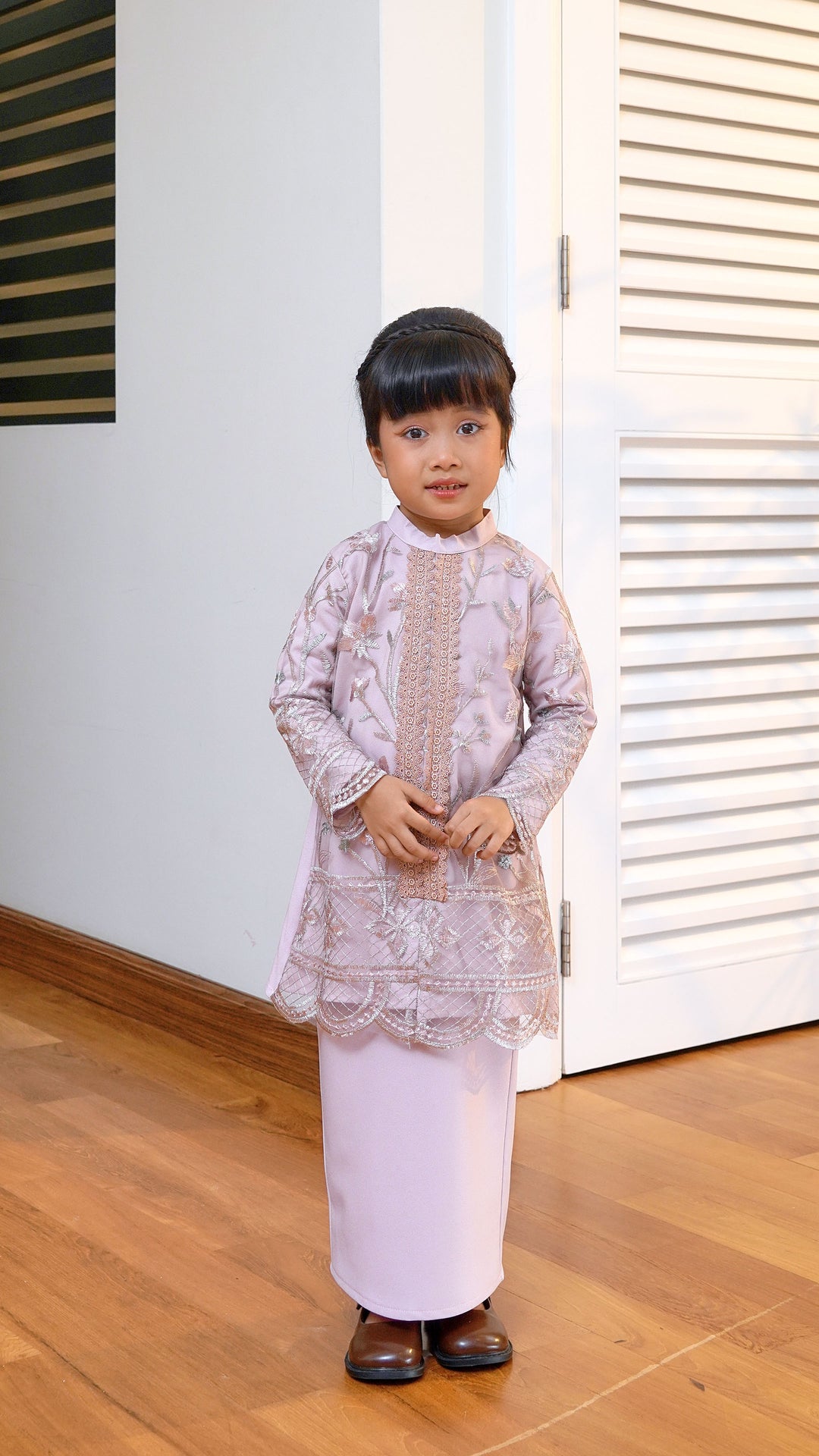 Kurung Skyra V1 Kids