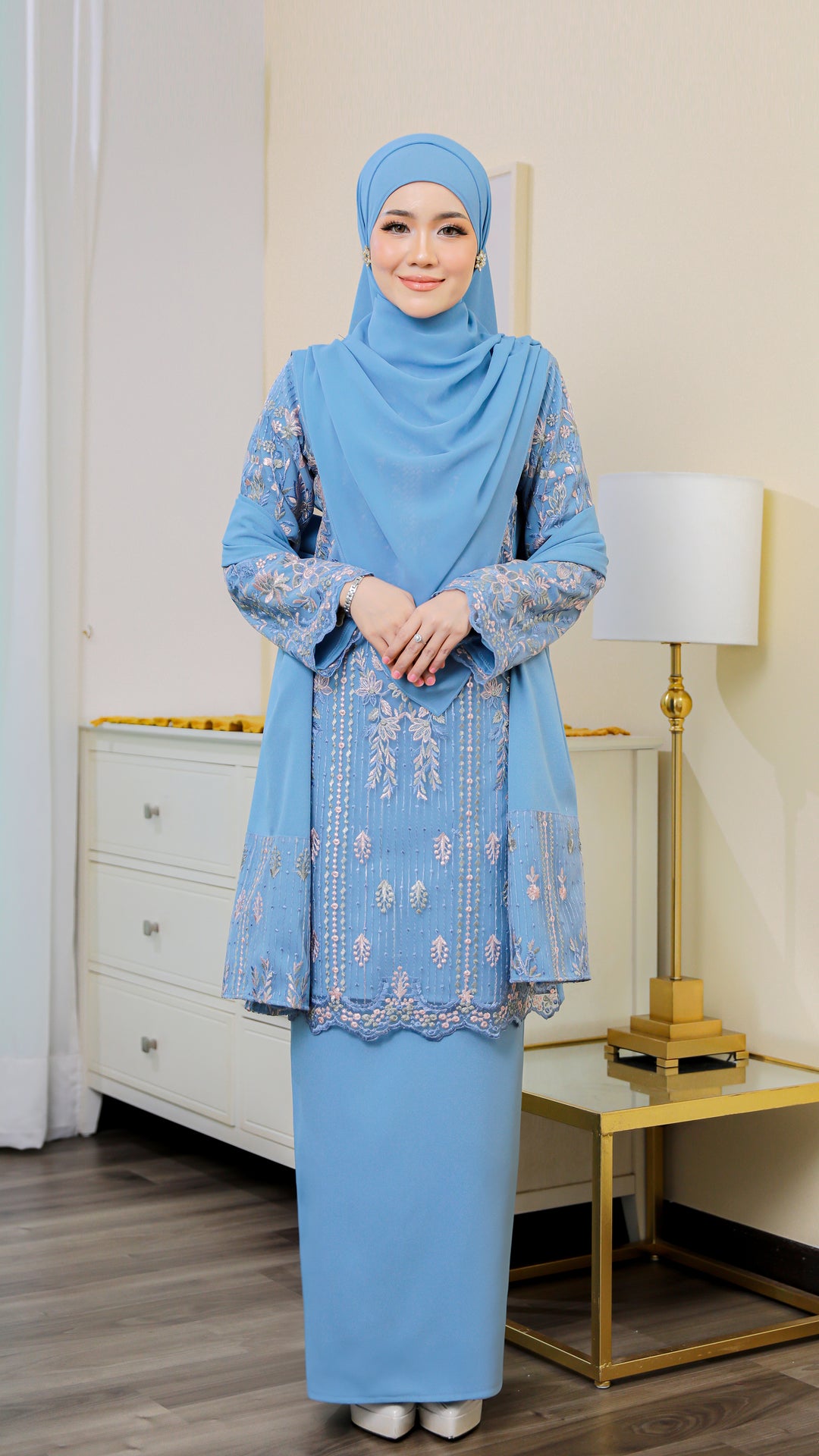 Kurung Nayla