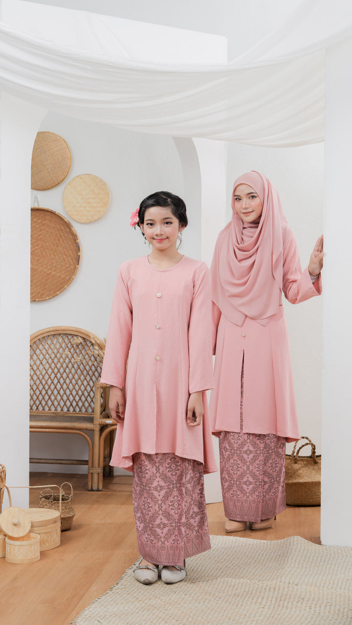 Kurung Callista