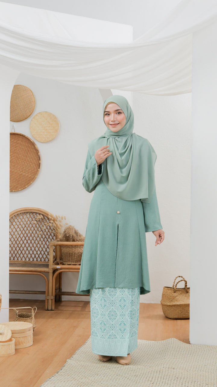 Kurung Callista