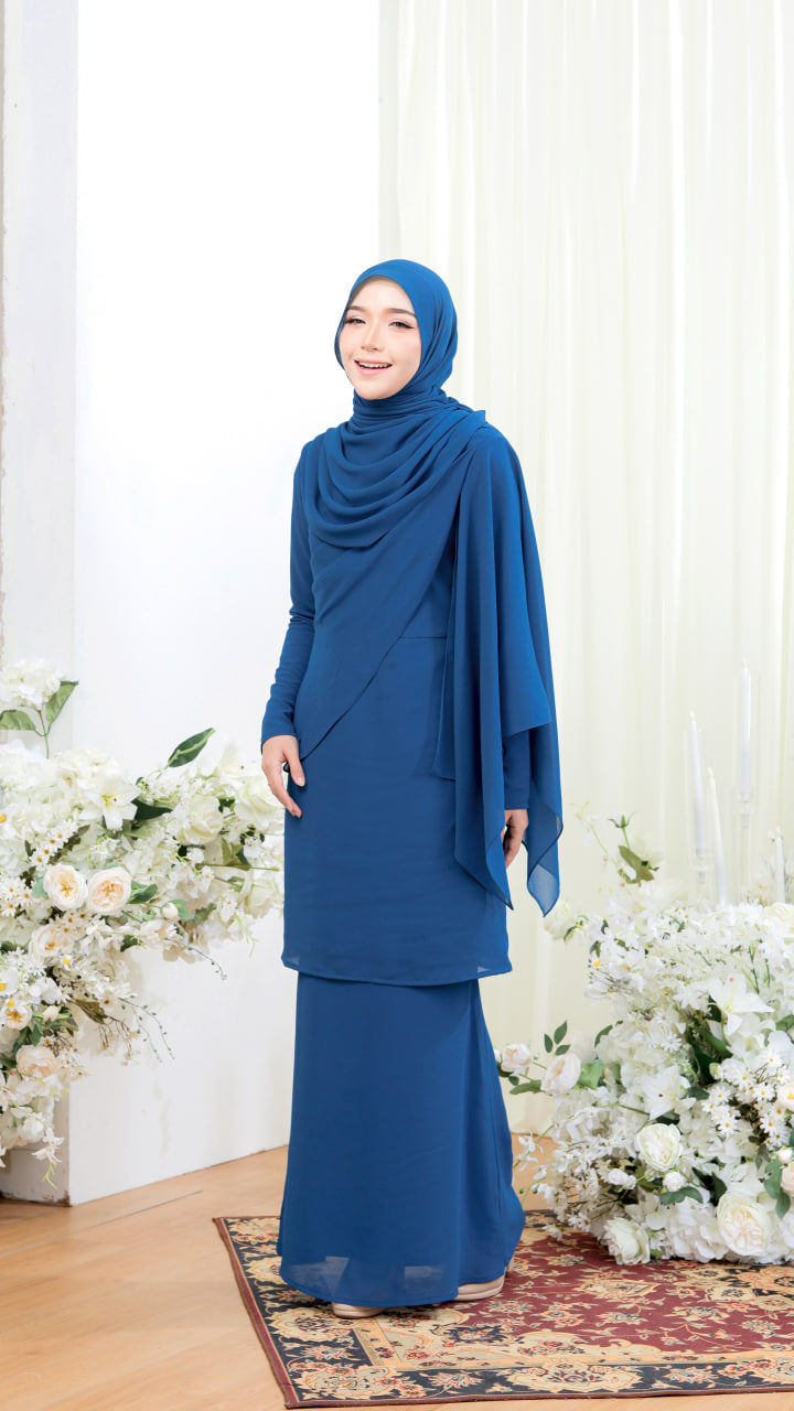 Kurung Tasneem