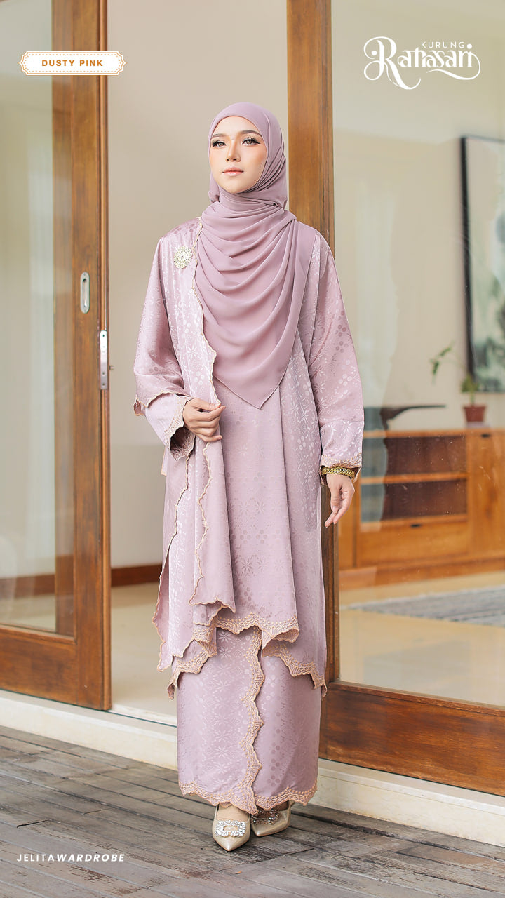 Kurung Ratnasari