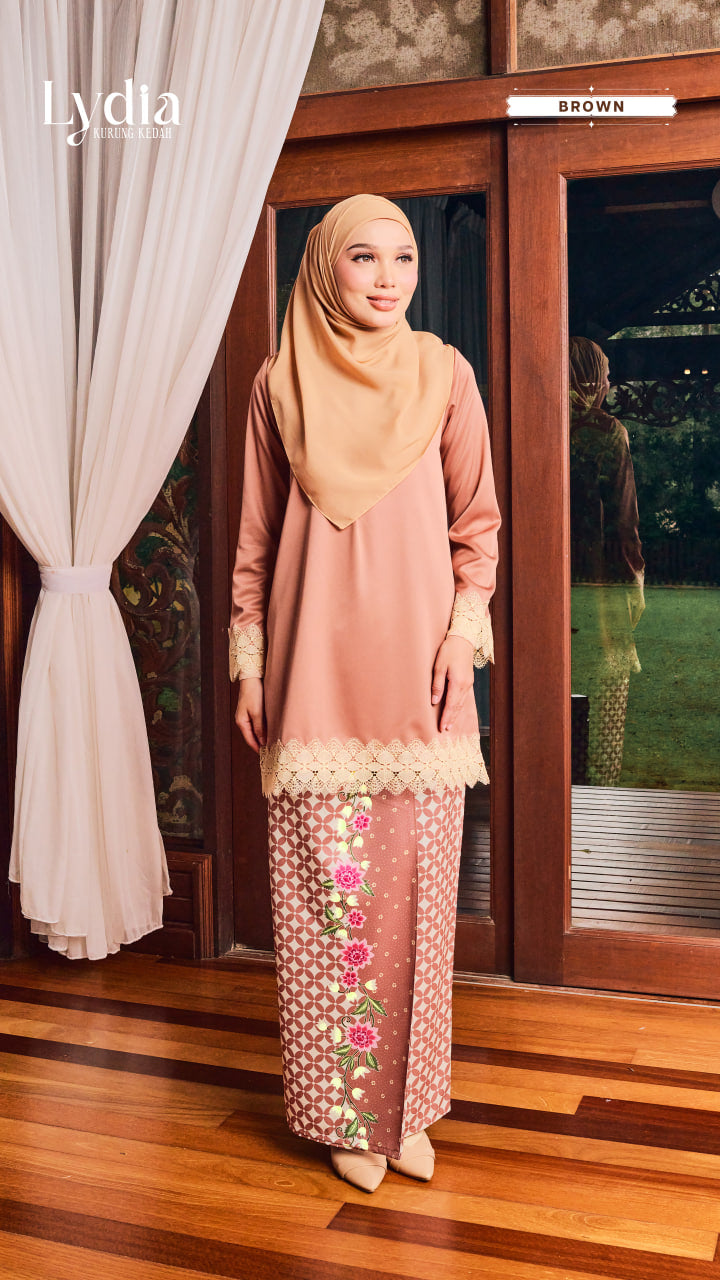 Kurung Lydia