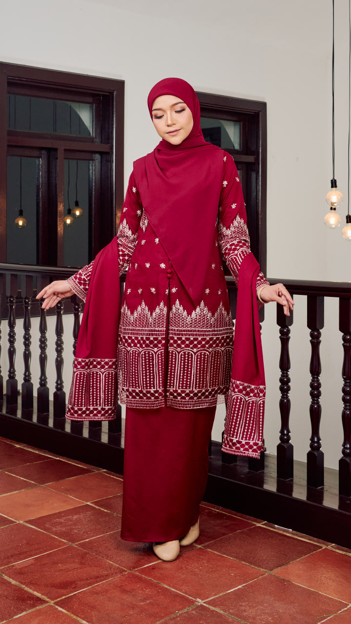 Kurung Evelia