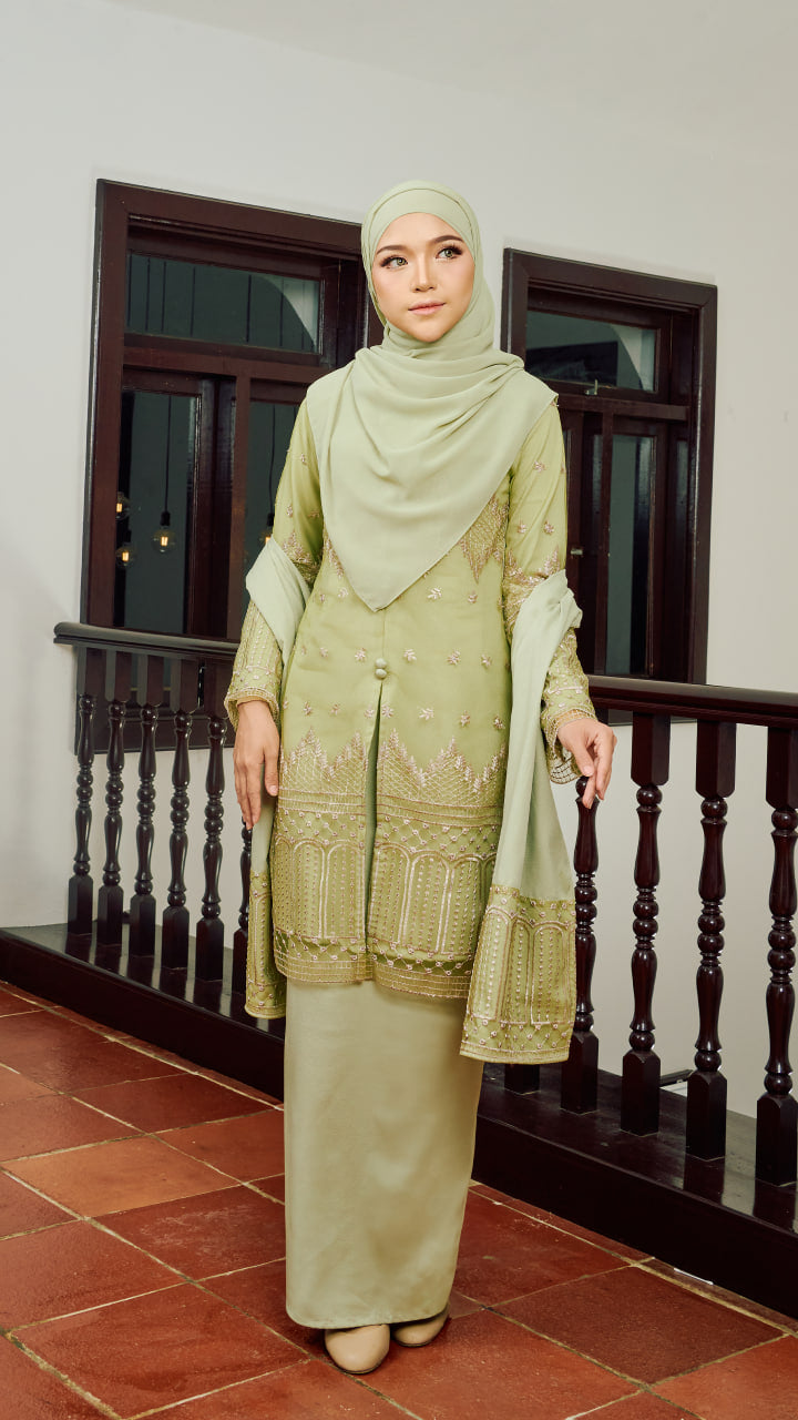 Kurung Evelia